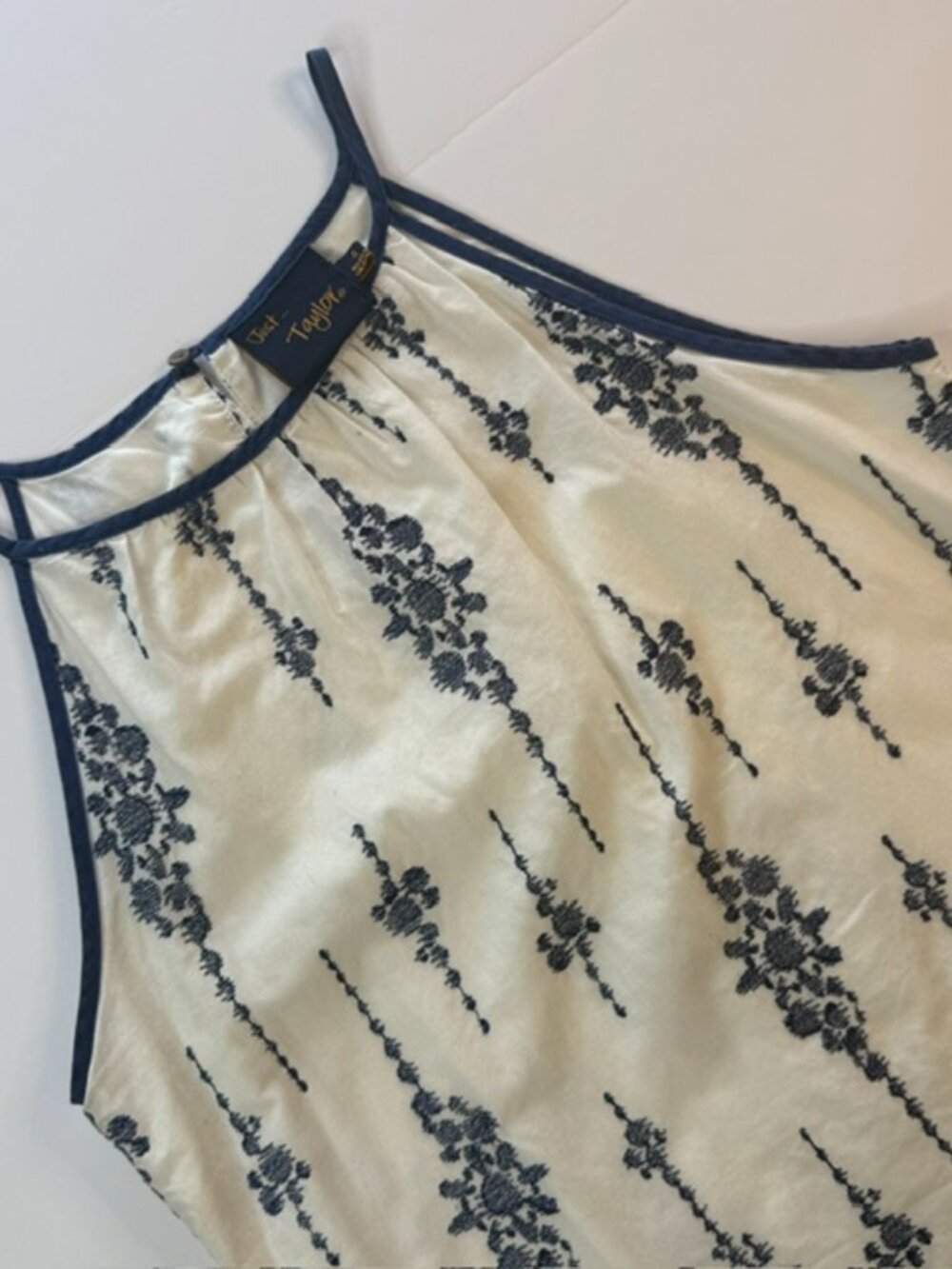 Sundress 4 Just Taylor 100% Cotton White with Blue Embroidery Pattern Lined